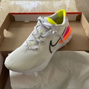 Nike women's new in the box